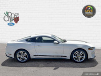 - ONE OWNER - ACCIDENT FREE - HEATED & COOLED LEATHER SEATS - NAVIGATION - ADAPTIVE CRUISE CONTROL -... (image 6)