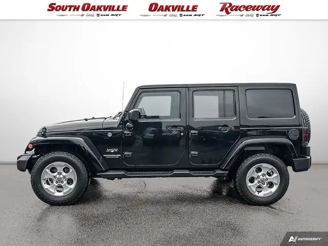 2017 Jeep Wrangler UNLIMITED SAHARA | HEATED SEATS | 1 OWNER | in Cars & Trucks in Oakville / Halton Region - Image 4