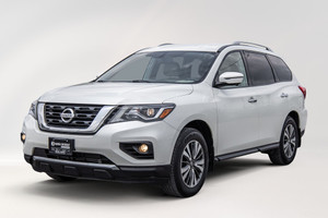 2017 Nissan Pathfinder SL Awd 4X4 / Cuir / Toit Ouvrant / Bluetooth /Navi