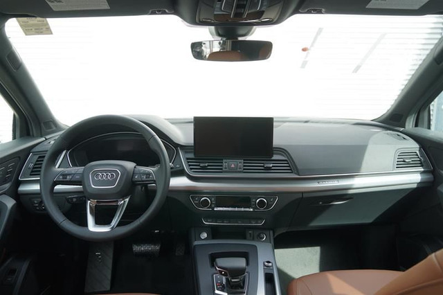 2024 Audi Q5 Technik 45 TFSI quattro 7sp S Tronic in Cars & Trucks in Calgary - Image 2