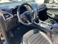 **WE WILL BEAT ANY DEALER IN THE CITY** Odometer is 4645 kilometers below market average! Agate Blac... (image 4)