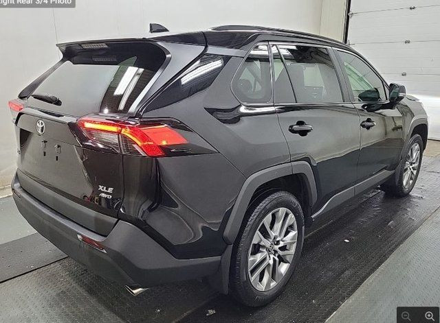 2022 Toyota RAV4 XLE | CLEAN CARFAX | ONE OWNER in Cars & Trucks in Winnipeg