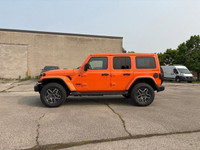 This Jeep Wrangler has a trusty Regular Unleaded V-6 3.6 L/220 engine powering this Automatic transm... (image 3)
