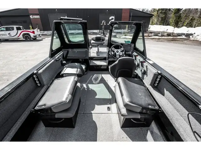 2018 Crestliner COMMANDER 1850 in Powerboats & Motorboats in Québec City - Image 18