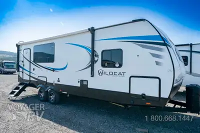Located in Winfield, BC Call or Text 250-766-4607 Voyager RV Centre 1-800-668-1447 Dual Pane Windows...