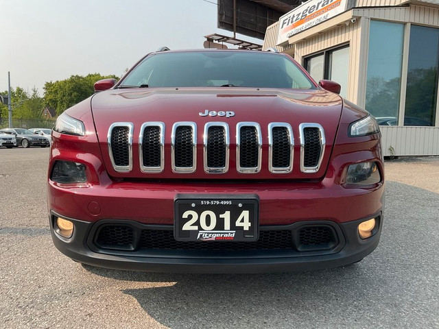 2014 Jeep Cherokee North 4X4 - CAR PLAY! BLUETOOTH! REMOTE START in Cars & Trucks in Kitchener / Waterloo - Image 2