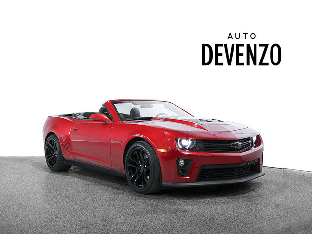 2015 Chevrolet Camaro Convertible ZL1 580hp Manual 6 Speed in Cars & Trucks in Laval / North Shore