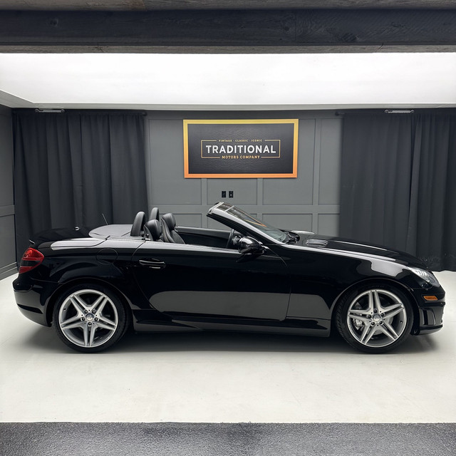 2010 Mercedes-Benz SLK in Cars & Trucks in Guelph - Image 3