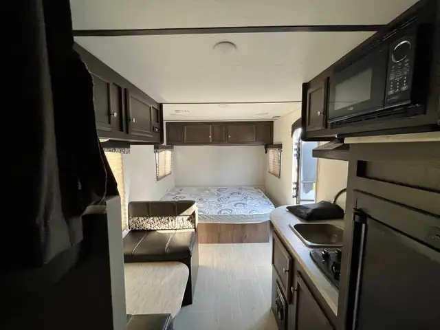 2018 STARCRAFT LAUNCH 17BH (FINANCING AVAILABLE) in Travel Trailers & Campers in Saskatoon - Image 9