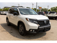CLEAN CARFAX! - Heated Seats - Heated Steering Wheel - Leather Interior - Sunroof - Remote Start - P... (image 1)
