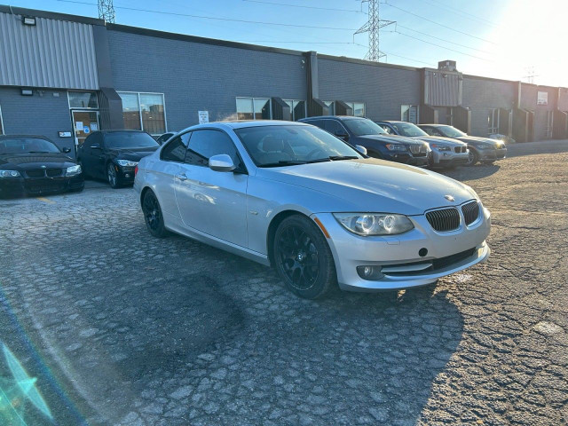 2011 BMW 328i - RWD - Manual - Sport premium package in Cars & Trucks in City of Toronto