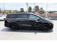 Certified. 2023 Honda Odyssey Black Edition Crystal Black Pearl V6 FWD 10-Speed Automatic APPLE CAR... (image 8)