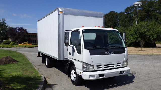 2006 Isuzu NPR 16 Foot Cube Van 3 Seat Diesel in Cars & Trucks in Richmond - Image 2