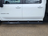 DURAMAX|H/CLOTH|R/START|R/CAMERA|DUMP BOX The Silverado 3500 HD Chassis Cab is a strong and capable... (image 3)