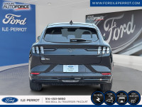 PREMIUM, LONGUE BATTERIE, AWD, NAVIGATION, BLUETOOTH, RÉGULATEUR DE VITESSE ADAPTATIF, CLIMATISATION... (image 2)