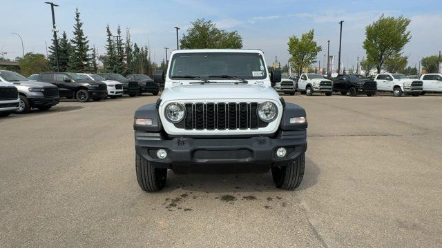 2025 Jeep Wrangler Sport | Cloth Seats | 12.3 Inch Touchscreen in Cars & Trucks in Edmonton - Image 4