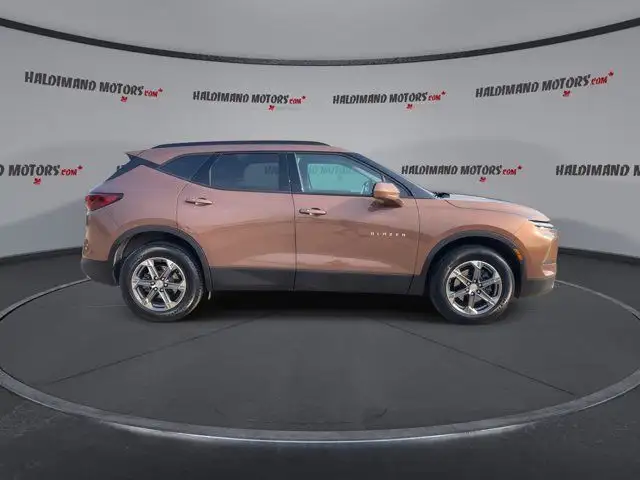 2024 Chevrolet Blazer LT AWD | Remote Start | Heated Seats in Cars & Trucks in Hamilton - Image 10