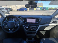 Check out this certified 2024 Chrysler Pacifica Touring-L| Leather | Adaptive Cruise | Power Hatch +... (image 4)