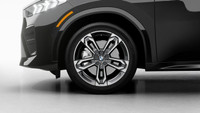 BMW Laval vous présente la puissante *BMW X2 xDrive28i 2025*. La nouvelle BMW X2 a la sportivité et... (image 6)