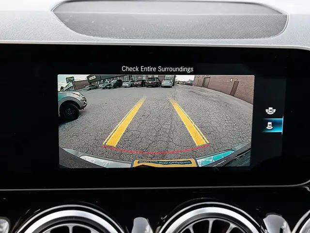2021 Mercedes-Benz GLB 250 |AMG PKG|PANOROOF|HEATED SEATS|APPLE  in Cars & Trucks in City of Toronto - Image 26