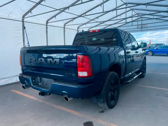 2020 Ram 1500 Classic NIGHT EDITION CREW 4X4 V8 *CARPLAY* BLUETO in Cars & Trucks in Laurentides - Image 9