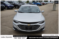 2021 Chevrolet Malibu LT Experience the Chevrolet Malibu LT with only 99902 km on the odometer. Fini... (image 1)