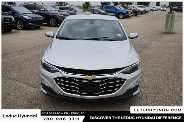 2021 Chevrolet Malibu LT 17-inch aluminum wheels. Heated front s in Cars & Trucks in Edmonton - Image 2
