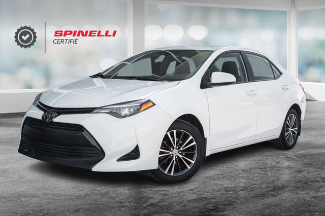 2018 Toyota Corolla LE UPGRADE TOIT MAGS BLUETOOTH LE UPGRADE TO in Cars & Trucks in City of Montréal