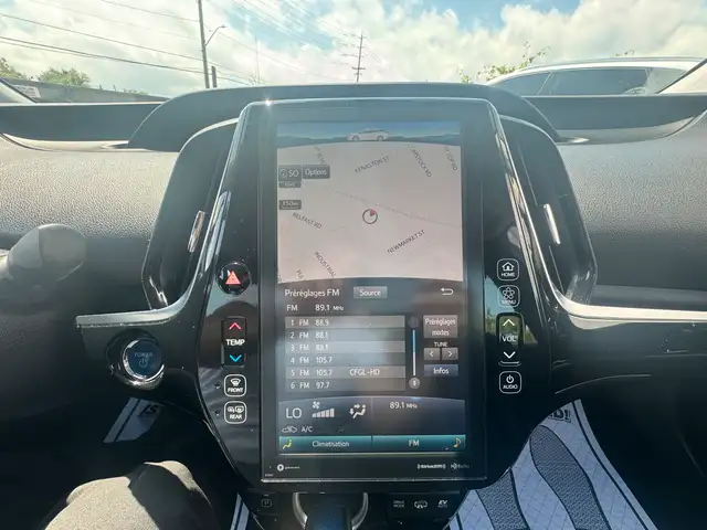 2020 Toyota Prius Prime XLE dans Autos et camions dans Ottawa - Image 19