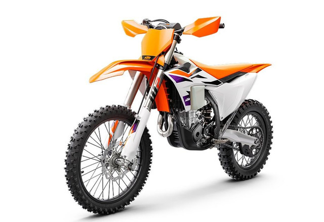 2024 KTM 450 XC-F in Dirt Bikes & Motocross in Lévis - Image 4