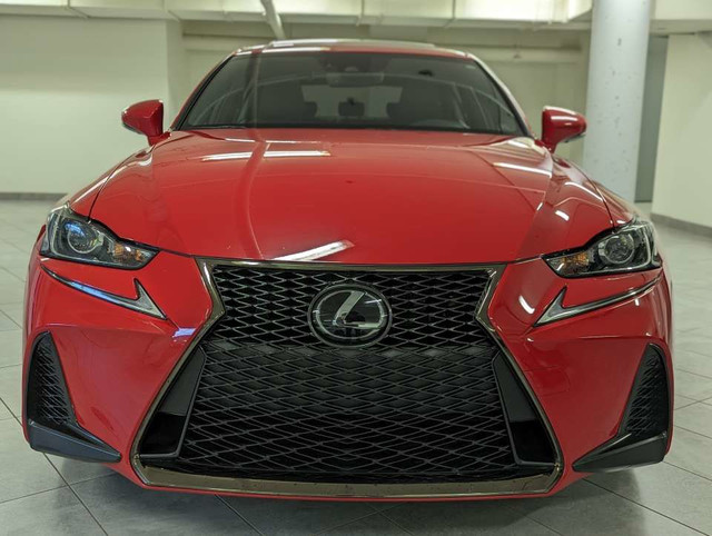 2020 Lexus IS 300 F SPORT 1 AWD in Cars & Trucks in Longueuil / South Shore - Image 2