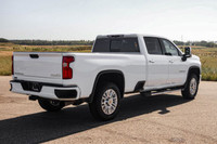 ENGINE DURAMAX 6.6L TURBO-DIESEL V8 B20-DIESEL COMPATIBLE (445 hp [332 kW] @ 2800 rpm 910 lb-ft of t... (image 3)