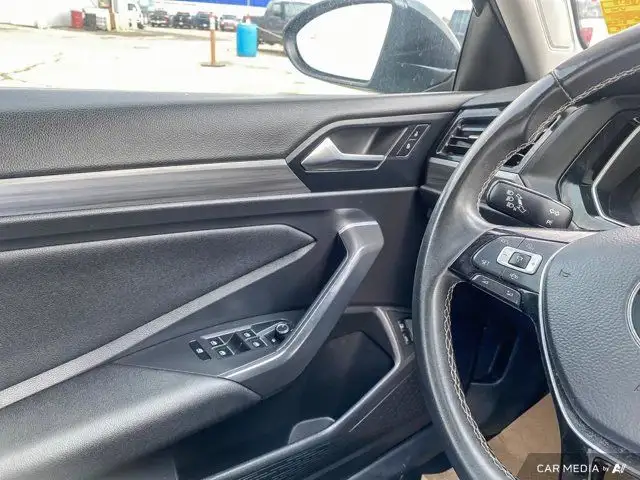 2021 Volkswagen Jetta Highline Sunroof Nav Capable in Cars & Trucks in St. Albert - Image 21