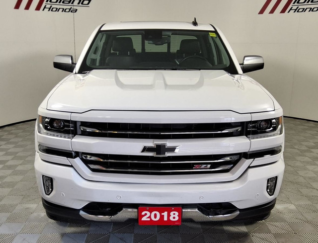 2018 Chevrolet Silverado 1500 Crew Cab 4x4 LTZ / Short Box in Cars & Trucks in Barrie - Image 3