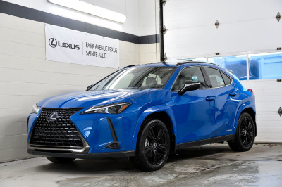 2021 Lexus UX 250h BLACK LINE EDITION HYBRIDE - AWD - CARPLAY