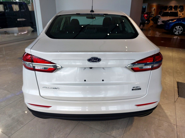 2020 Ford Fusion ENERGI SEL HYBRIDE GROUPE 800A in Cars & Trucks in Longueuil / South Shore - Image 4