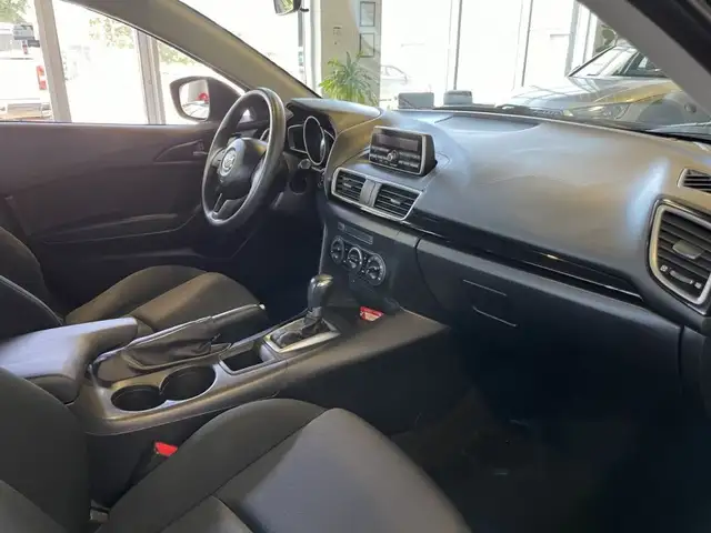 2014 Mazda Mazda3 GX-SKY in Cars & Trucks in City of Montréal - Image 23