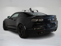 This 2022 Chevrolet Camaro 2SS 1LE delivers raw power and track-ready performance with its 6-speed m... (image 4)