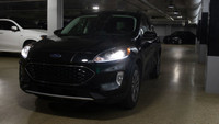 This Ford Escape has a powerful Gas/Electric I-4 2.5 L/152 engine powering this Variable transmissio... (image 3)