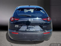 Le Mazda MX-30 EV GS 2024 est le premier véhicule entièrement électrique de Mazda, offrant une expér... (image 5)