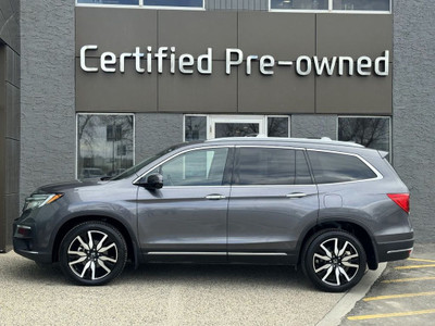  2019 Honda Pilot TOURING w/ 7 PASSENGER / SUNROOF / AWD