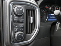 Just Traded! 2022 Silverado RST Crew! Equipped with Heated Seats, Dual Zone Climate, Tonneau Cover,... (image 6)