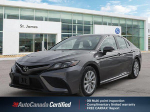 2022 Toyota Camry SE | HEATED FRONT SEATS & STEERING WHEEL