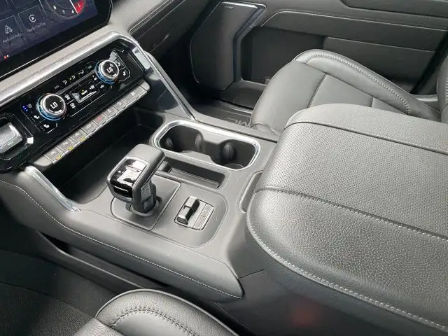2024 GMC Sierra 1500 Crew Cab Denali in Cars & Trucks in Edmonton - Image 20