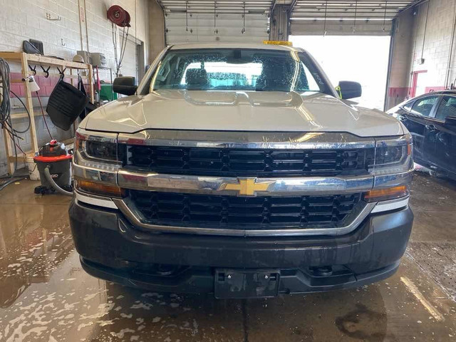 2018 CHEVRO SILVERADO K1500 LS in Cars & Trucks in Barrie - Image 2