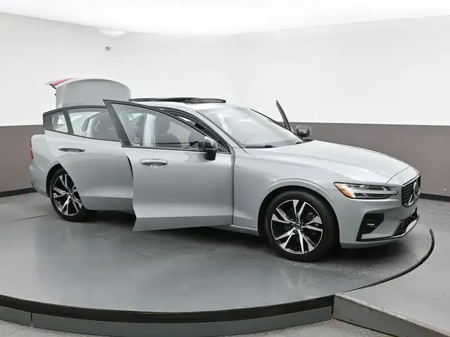 2024 Volvo S60 B5 B5 CORE SUNROOF, NAVIGATION, HEATED POWER SEAT in Cars & Trucks in City of Halifax - Image 42