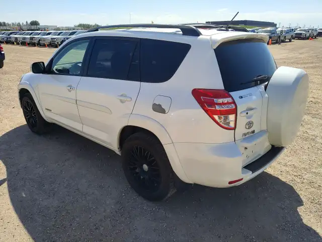 2012 Toyota RAV4 in Cars & Trucks in St. Albert - Image 4