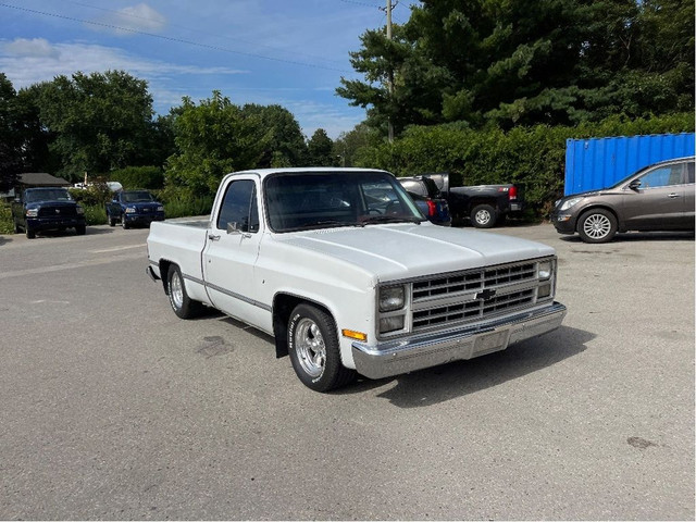  1987 Chevrolet C10 in Classic Cars in London - Image 3