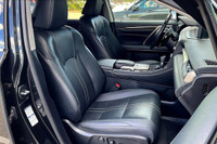 3.5 L 6 Cyl Engine Vehicle Options: Leather Interior, Sunroof, Adaptive Cruise Control, Blind Spot M... (image 6)