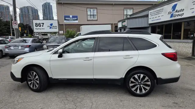 2017 Subaru Outback Limited in Cars & Trucks in City of Toronto - Image 3